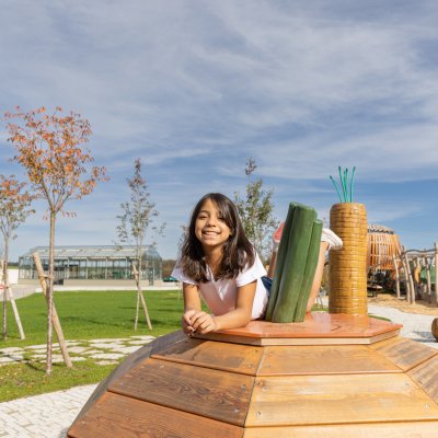 Mädchen auf dem Spielplatz
